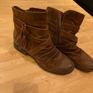 Born Eaton Rust Distressed Suede Ankle Booties